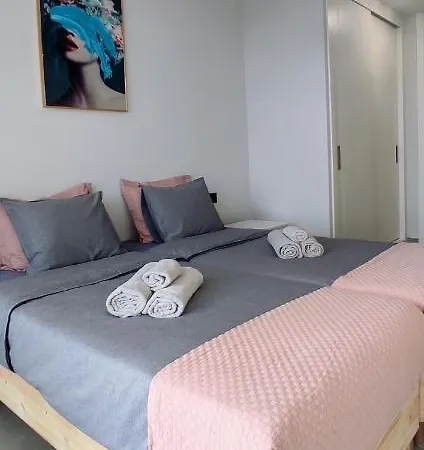 Ocean View Apartment *